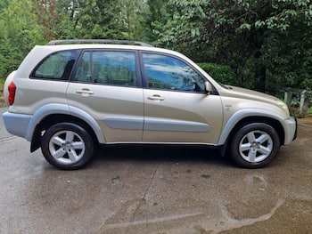 Used Toyota RAV4 2004 for sale - 79669570: Photo