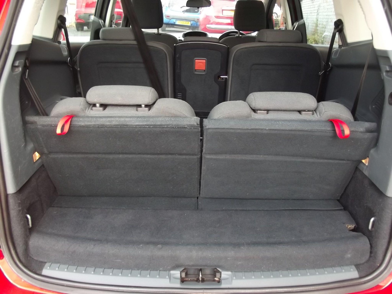 Used Ford Grand C-Max 2014 for sale - 76995207: Photo 14