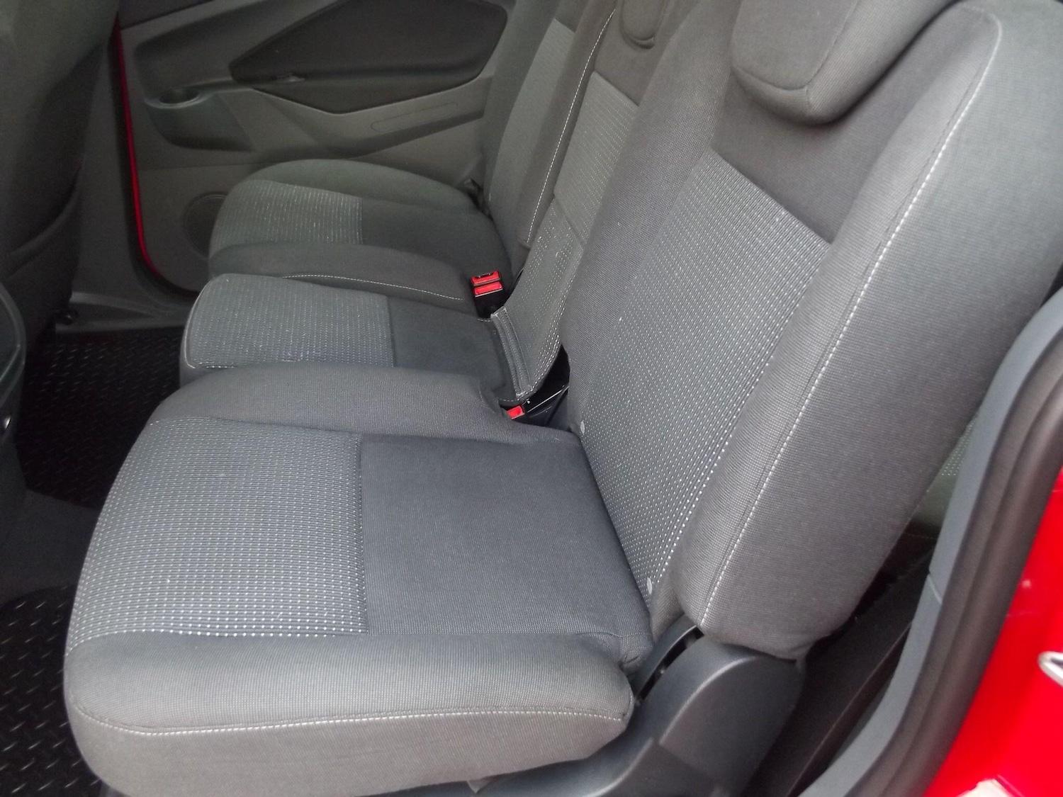 Used Ford Grand C-Max 2014 for sale - 76995207: Photo 15