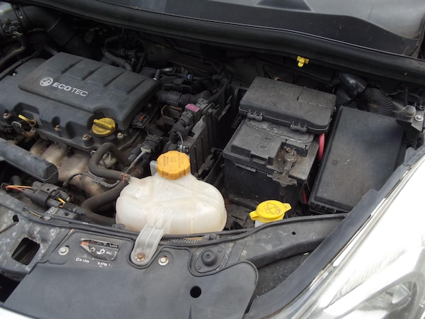 Used Vauxhall Corsa 2011 for sale - 76188662: Photo 21