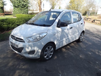 Used Hyundai i10 2013 for sale - 77956939: Photo