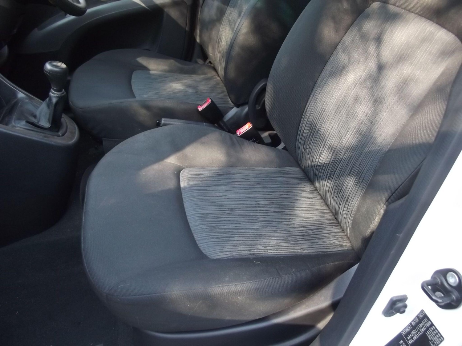 Used Hyundai i10 2013 for sale - 77956939: Photo 9