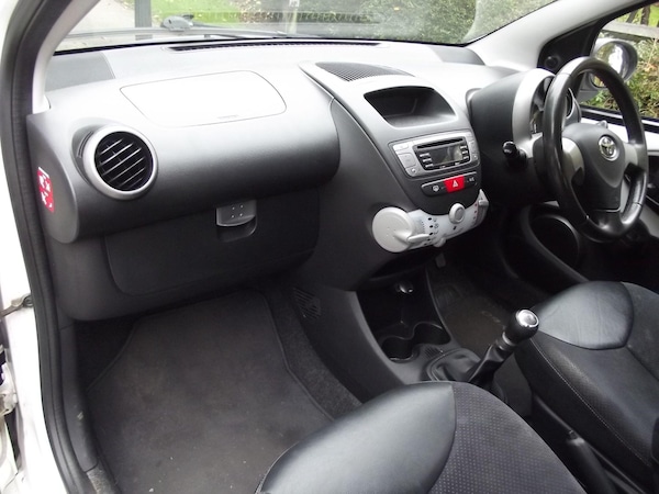 Used Toyota AYGO 2012 for sale - 76314407: Photo 13