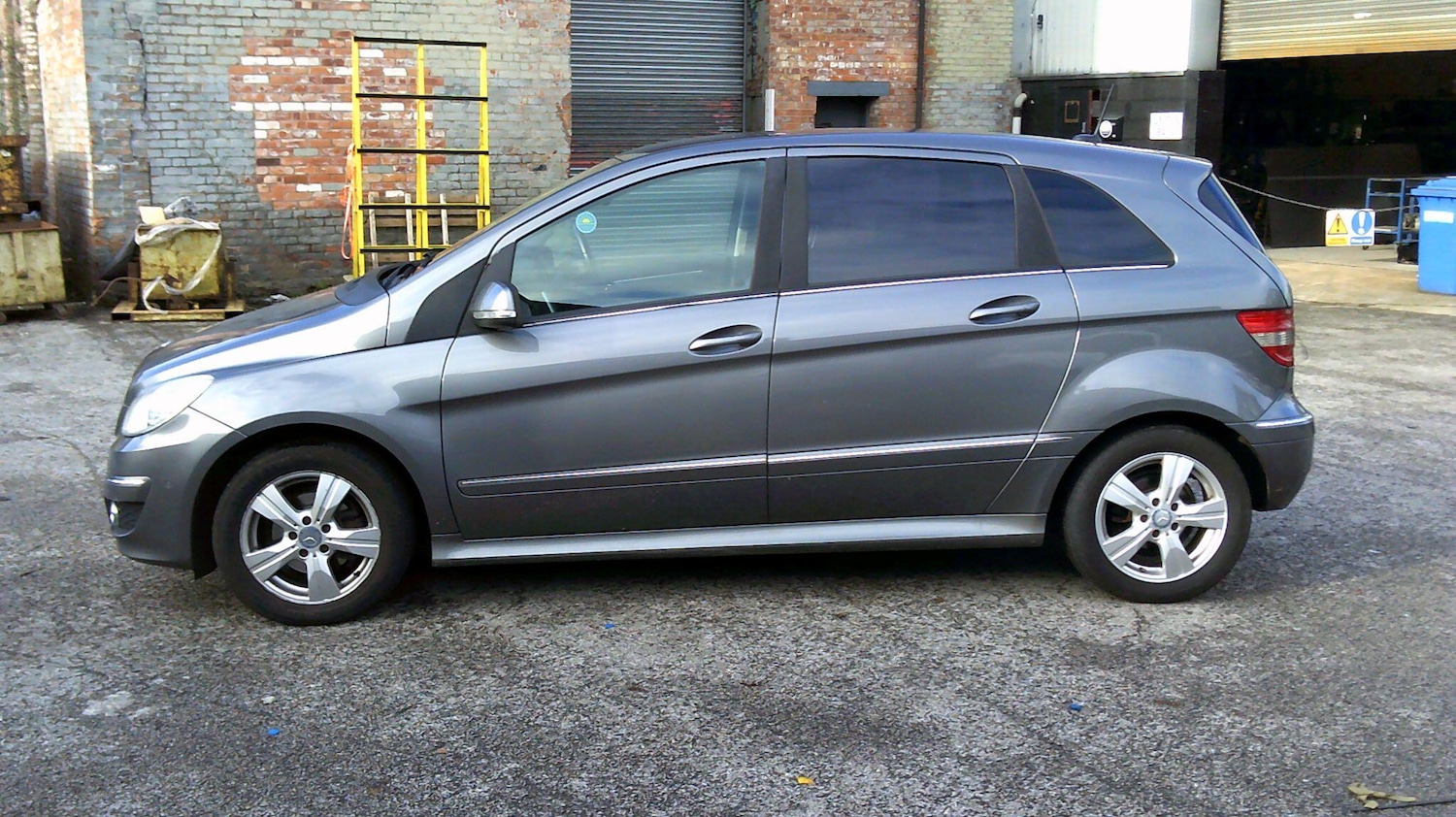 Used Mercedes-Benz B Class 2010 for sale - 76865251: Photo 5
