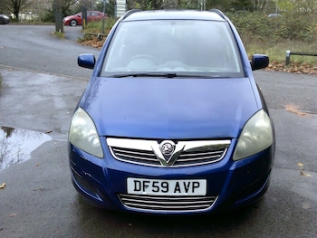 2010 (59) - 1.6i [115] Life 5dr