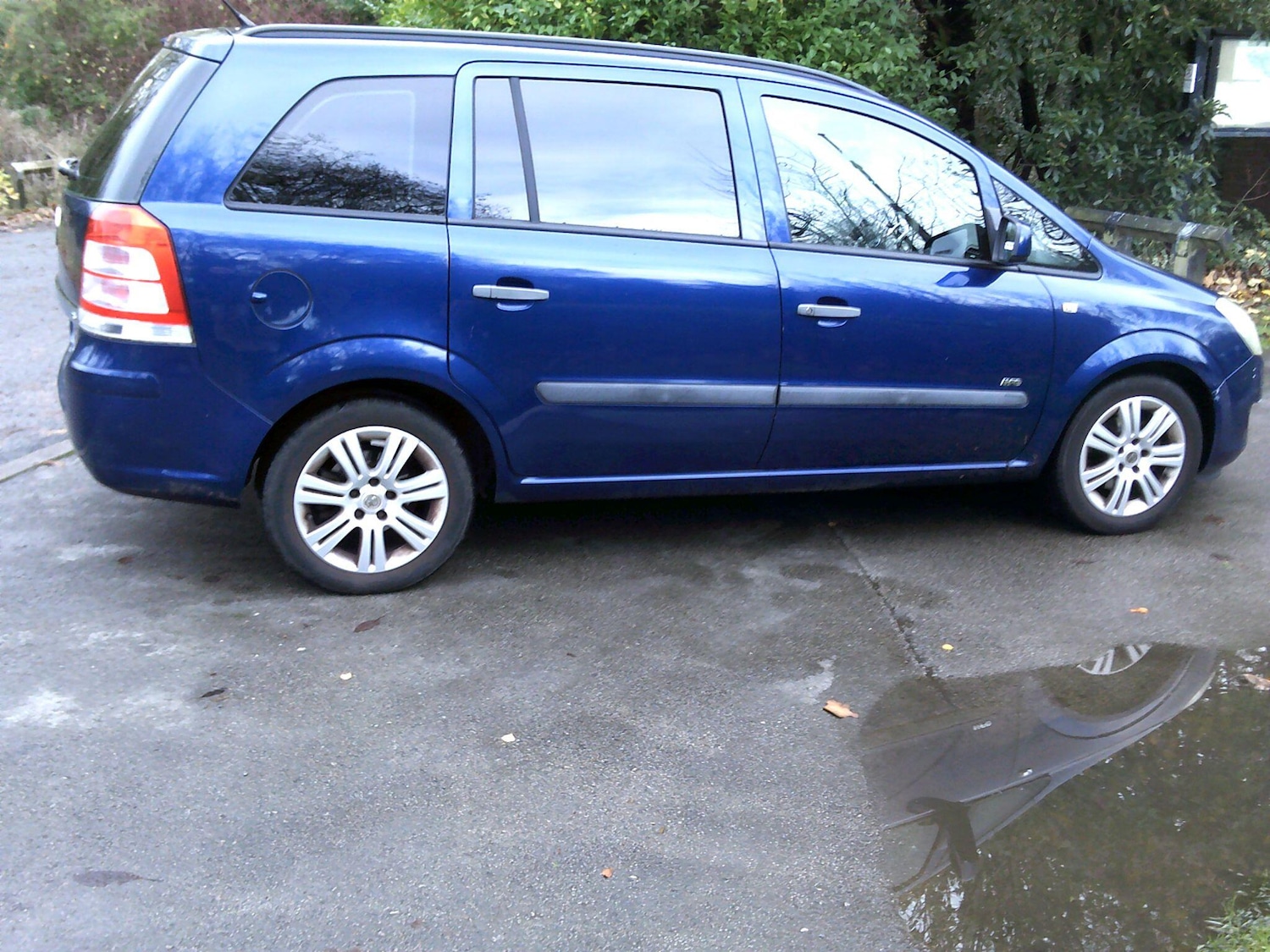 Used Vauxhall Zafira 2010 for sale - 76633357: Photo 2