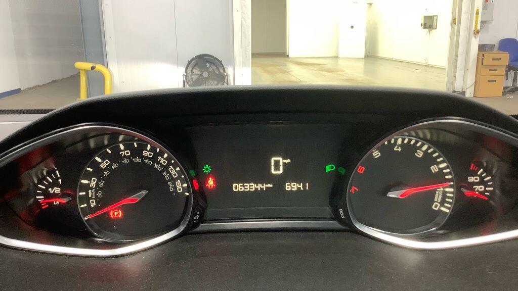 Used Peugeot 308 2018 for sale - 77794283: Photo 10