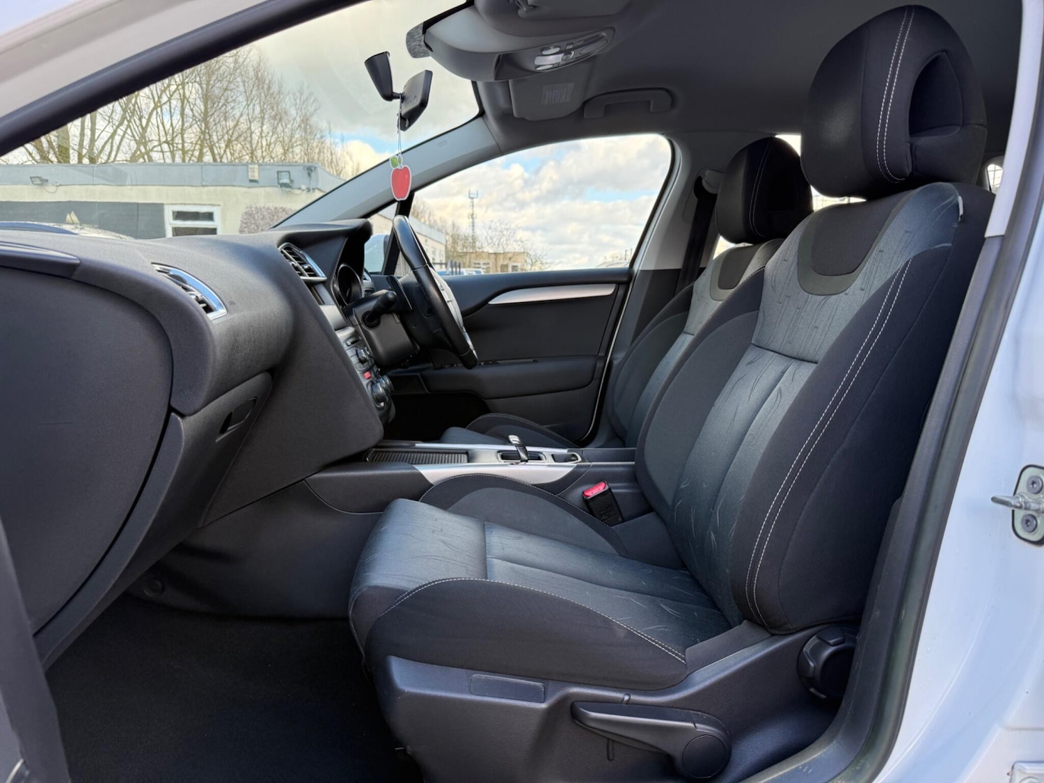 Used Citroen C4 2014 for sale - 77957276: Photo 20