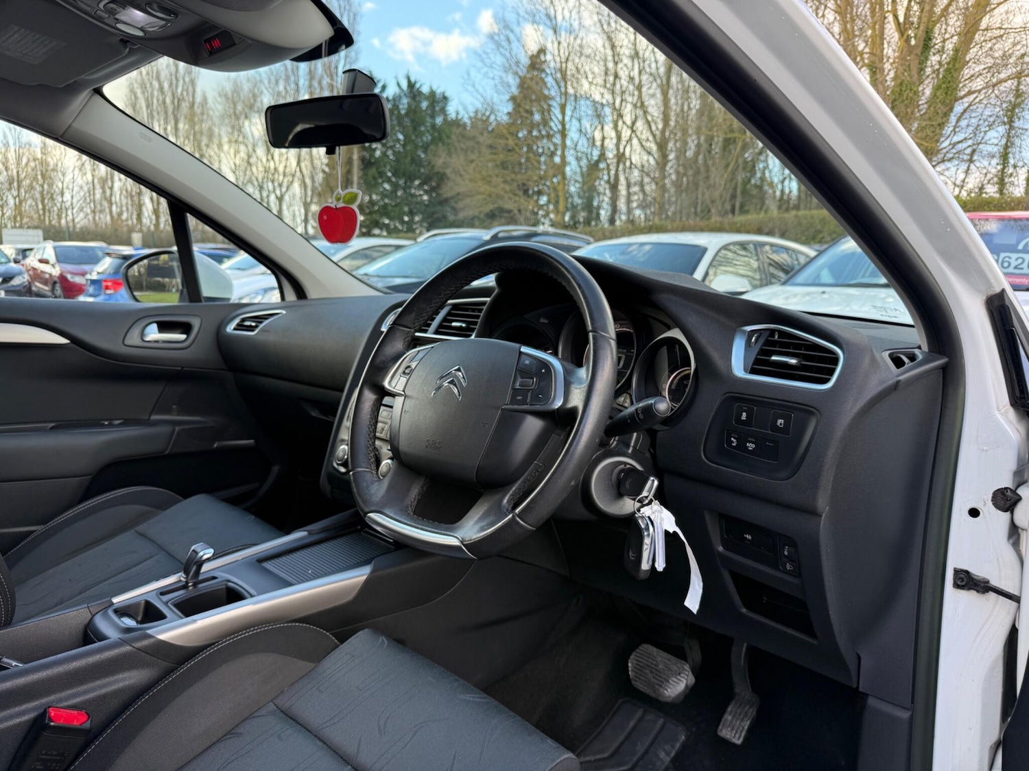 Used Citroen C4 2014 for sale - 77957276: Photo 9