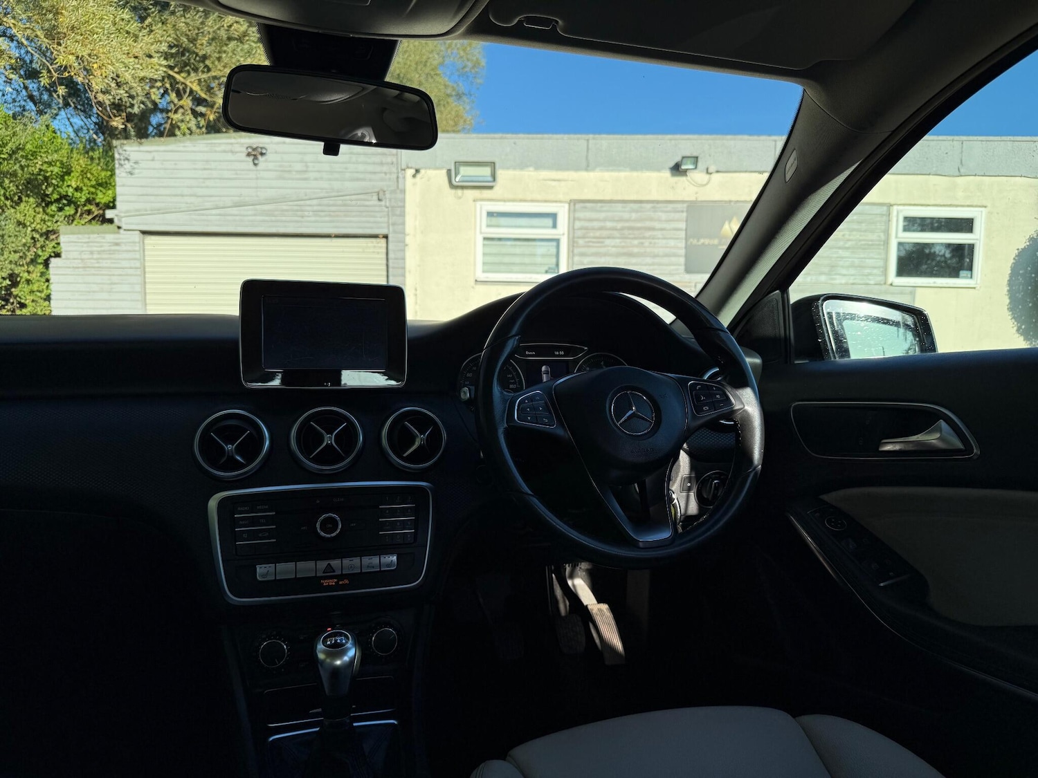 Used Mercedes-Benz A-Class 2017 for sale - 76457854: Photo 20