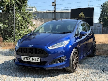 Used Ford Fiesta 2016 for sale - 79303988: Photo