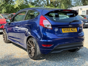 Used Ford Fiesta 2016 for sale - 79303988: Photo