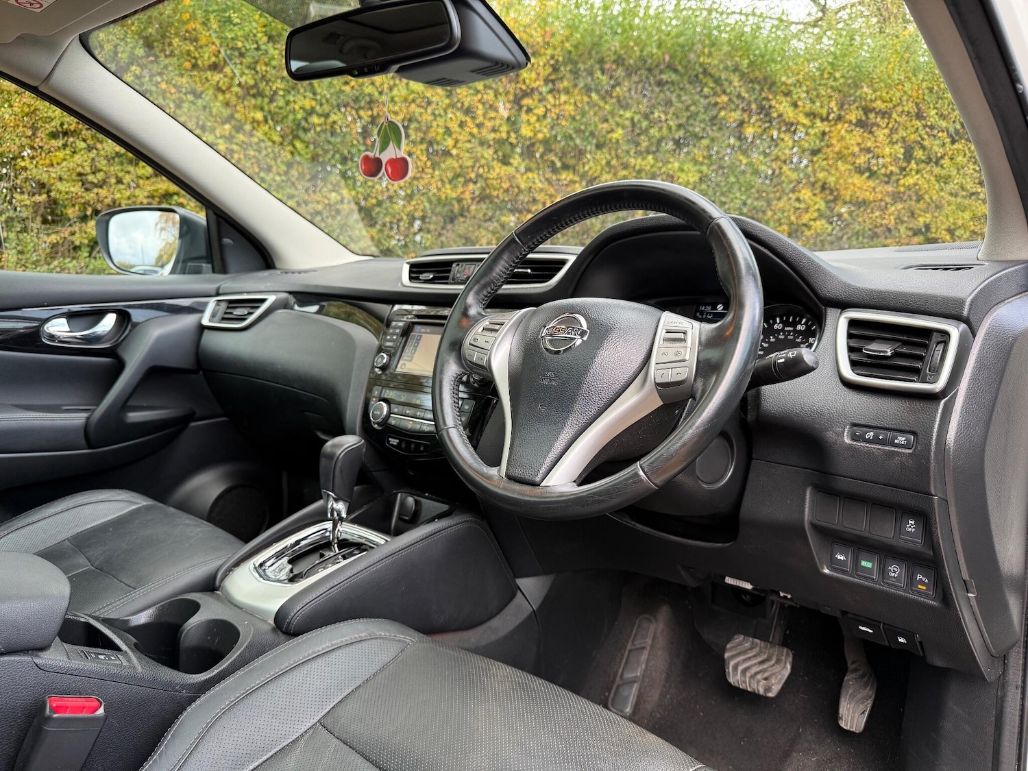 Used Nissan Qashqai 2014 for sale - 76433011: Photo 13