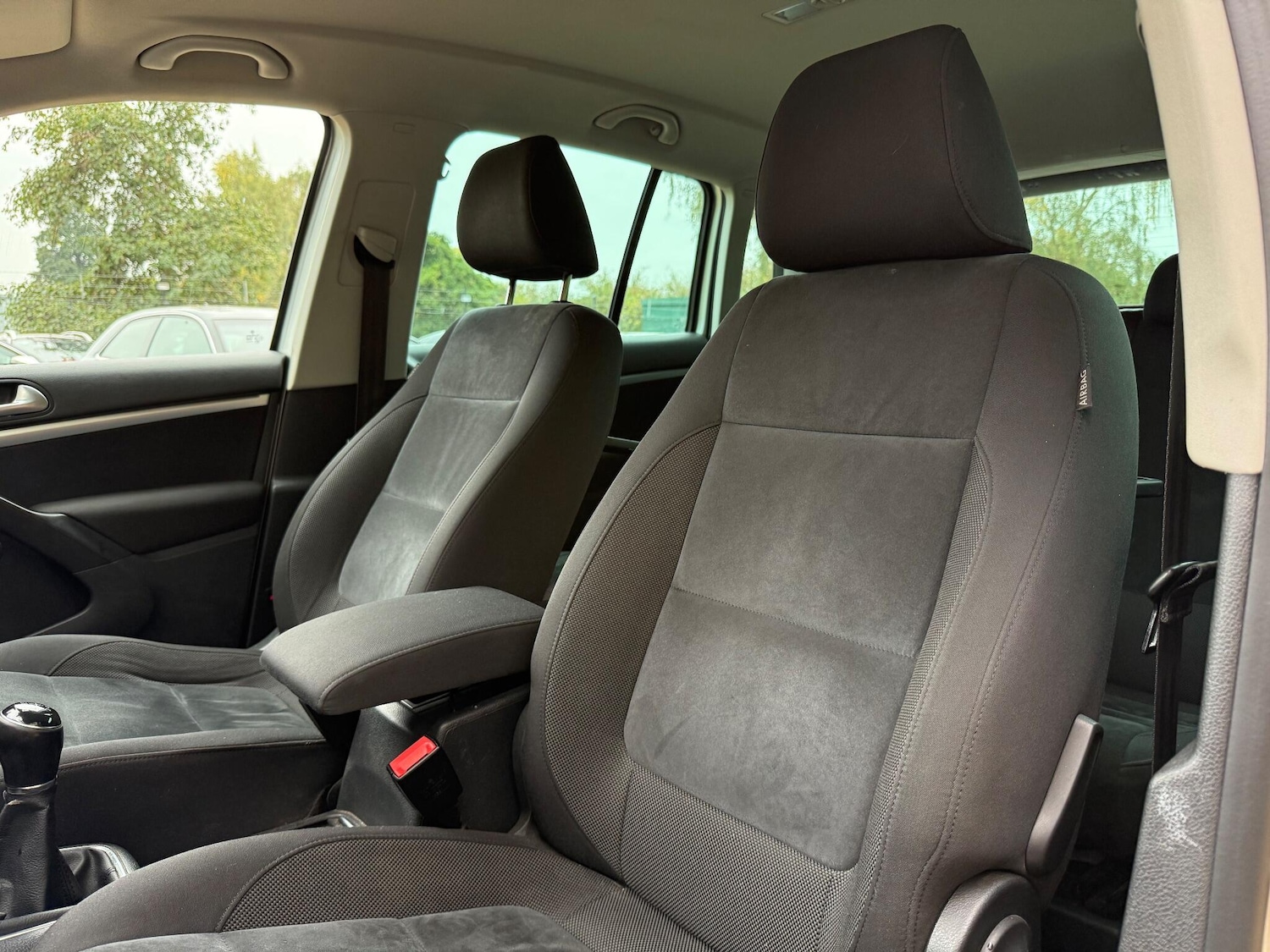 Used Volkswagen Tiguan 2014 for sale - 76765686: Photo 29