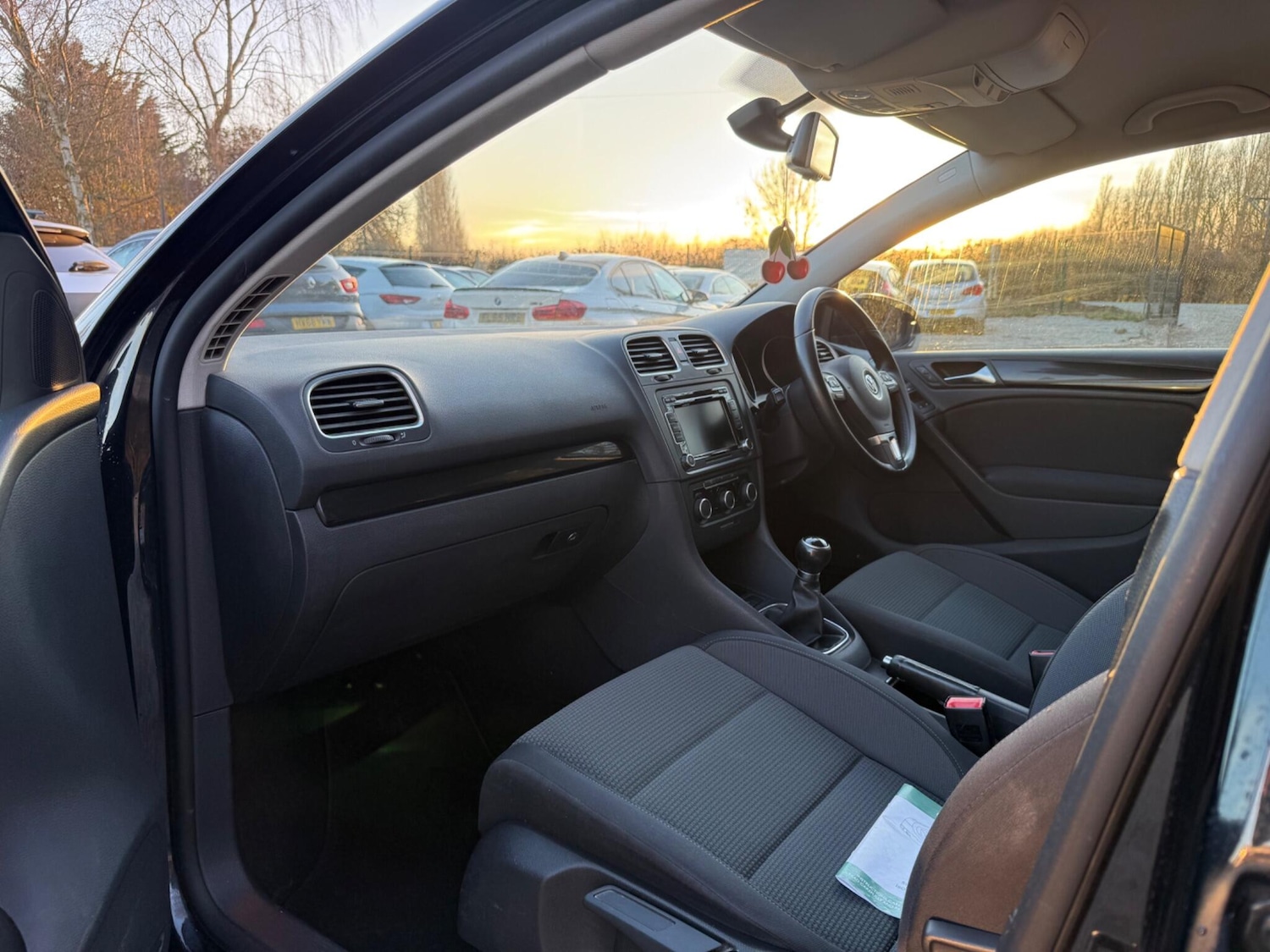 Used Volkswagen Golf 2011 for sale - 77738362: Photo 16