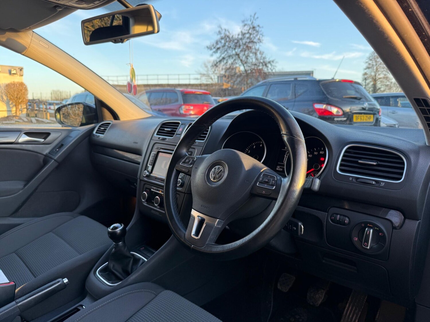 Used Volkswagen Golf 2011 for sale - 77738362: Photo 7