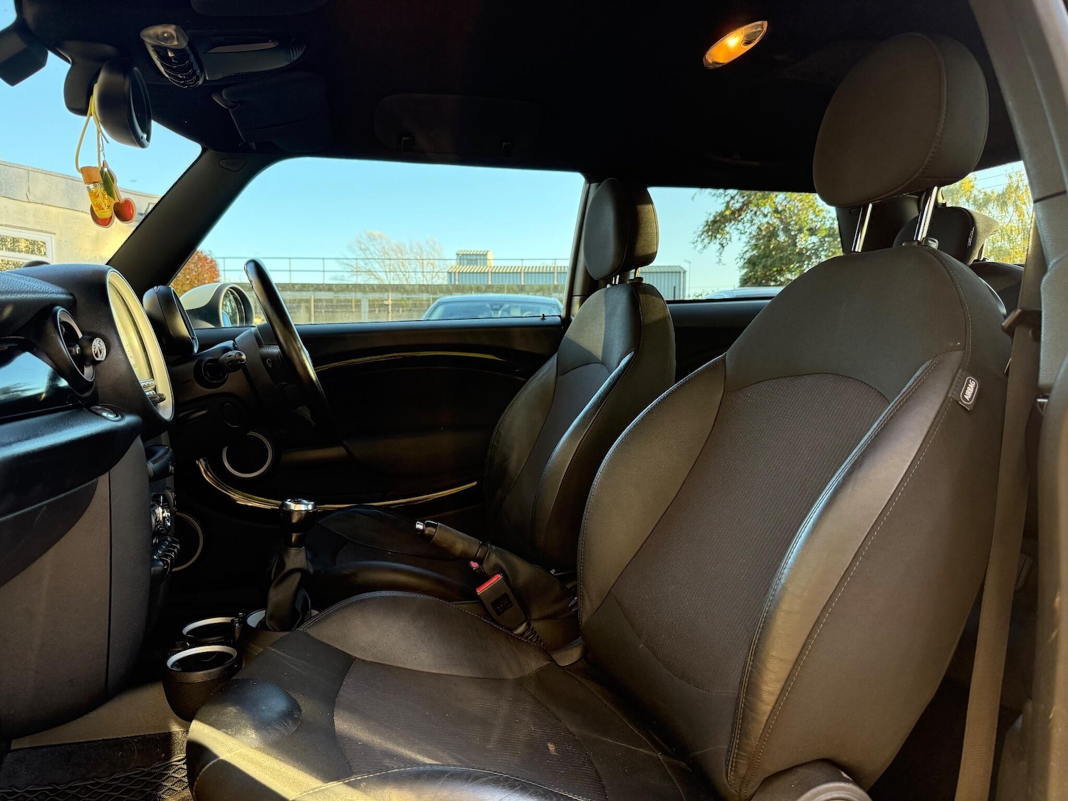 Used MINI Hatch 2010 for sale - 76433181: Photo 14