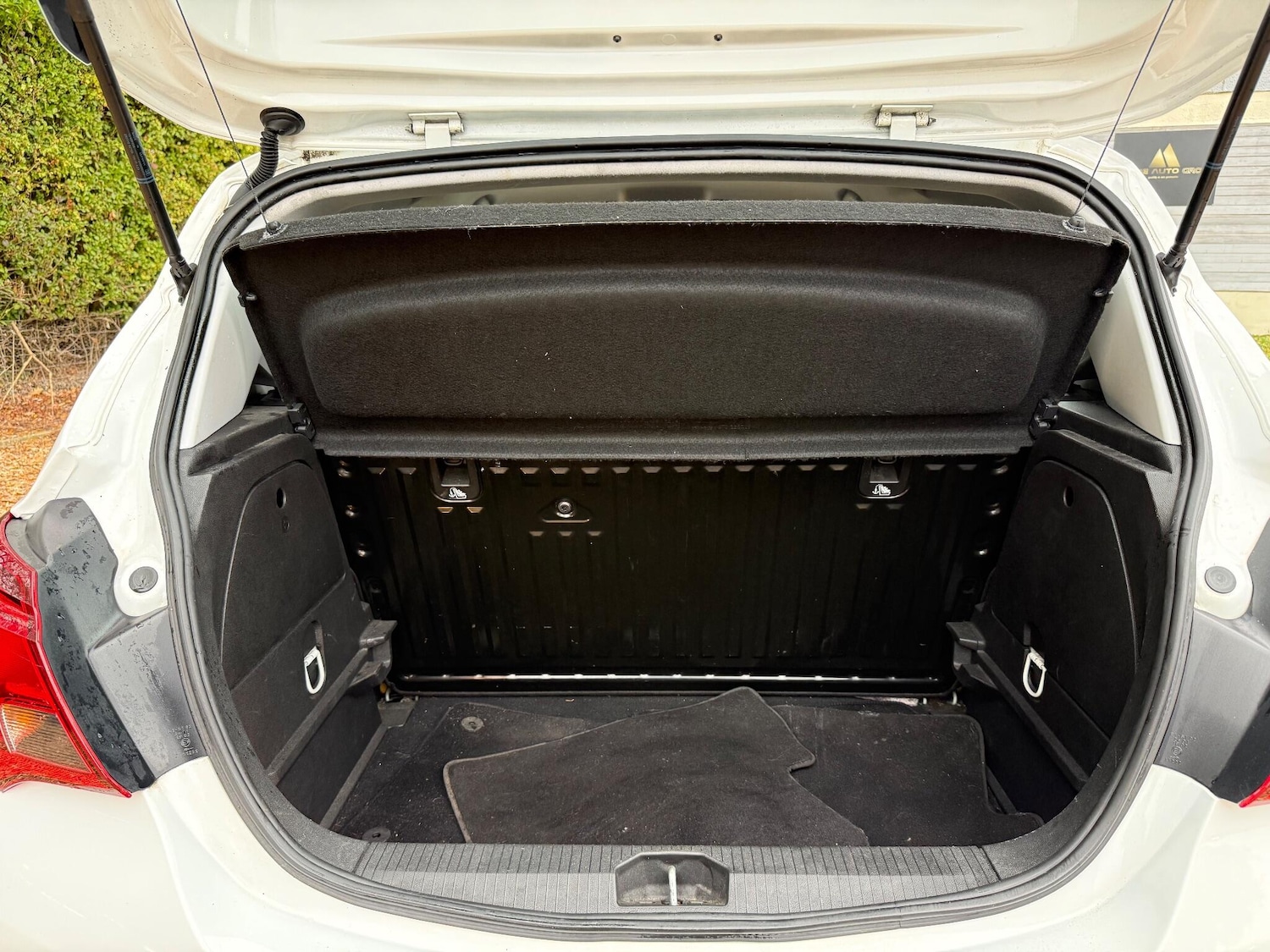 Used Vauxhall Corsa 2015 for sale - 76433307: Photo 23