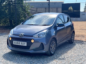 Used Hyundai i10 2018 for sale - 79496221: Photo