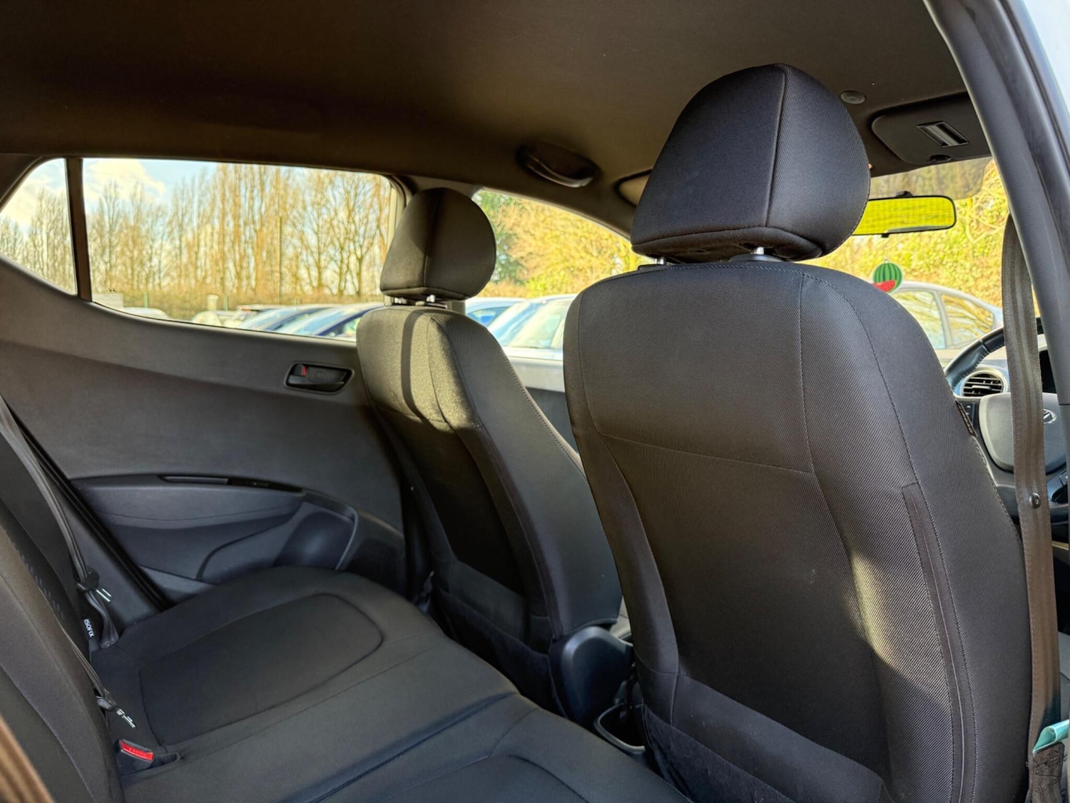 Used Hyundai i10 2018 for sale - 77637619: Photo 17