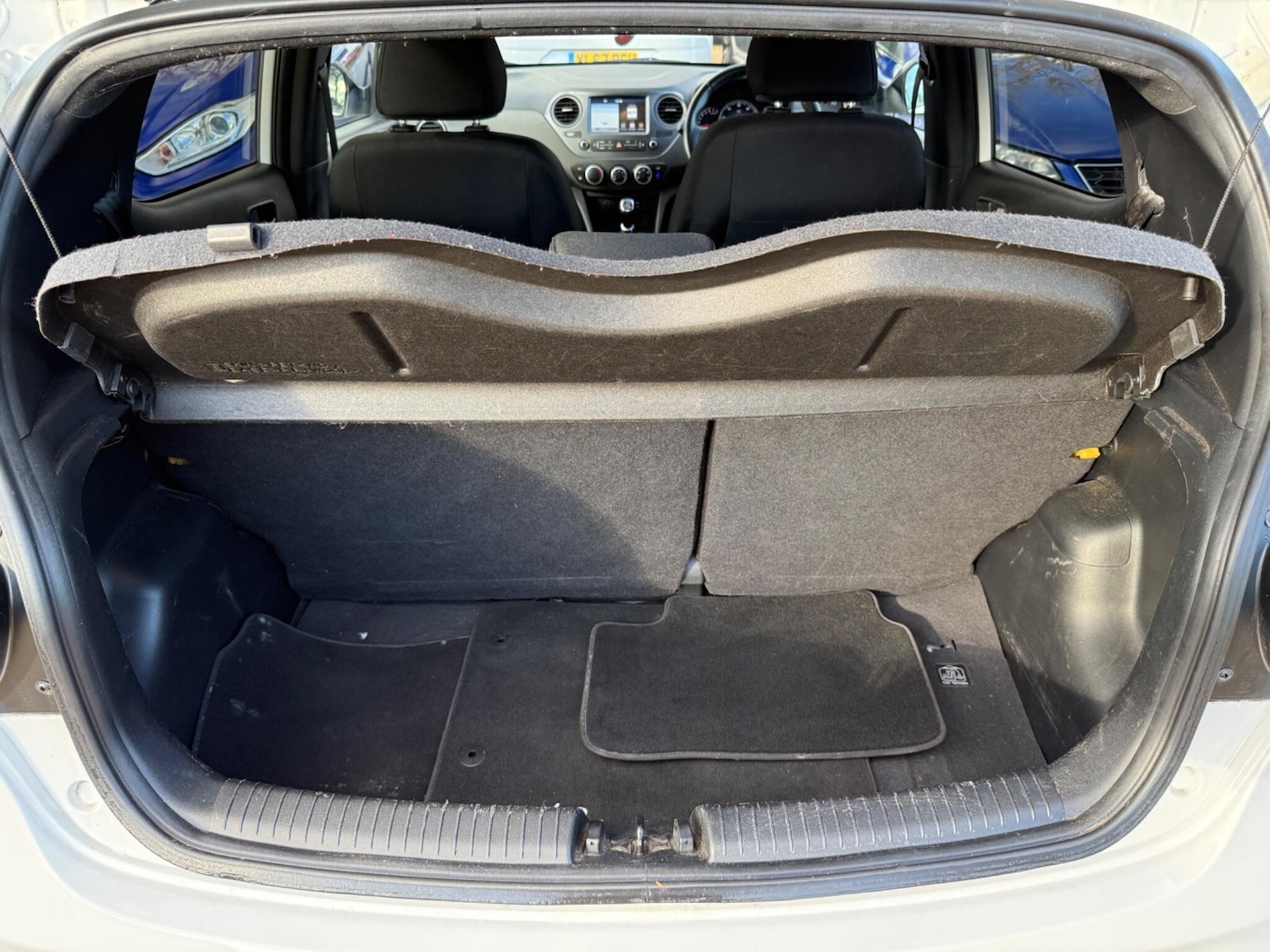 Used Hyundai i10 2018 for sale - 77637619: Photo 20