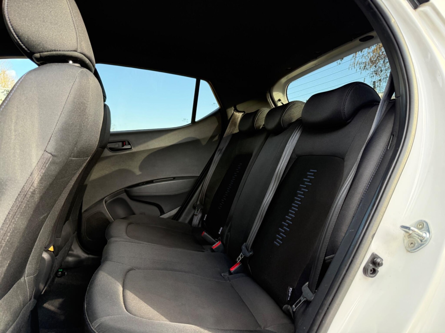 Used Hyundai i10 2018 for sale - 77637619: Photo 23