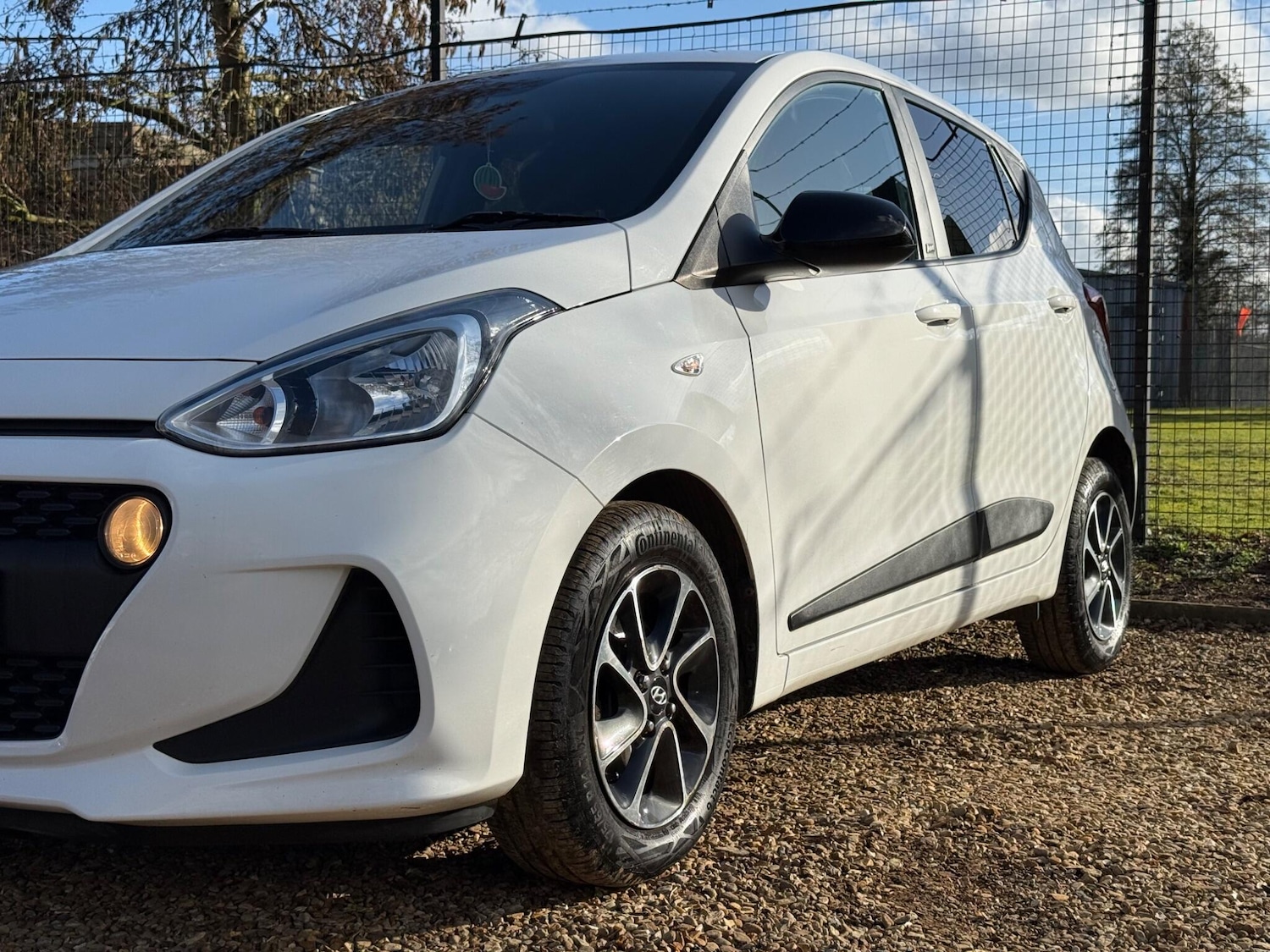 Used Hyundai i10 2018 for sale - 77637619: Photo 6