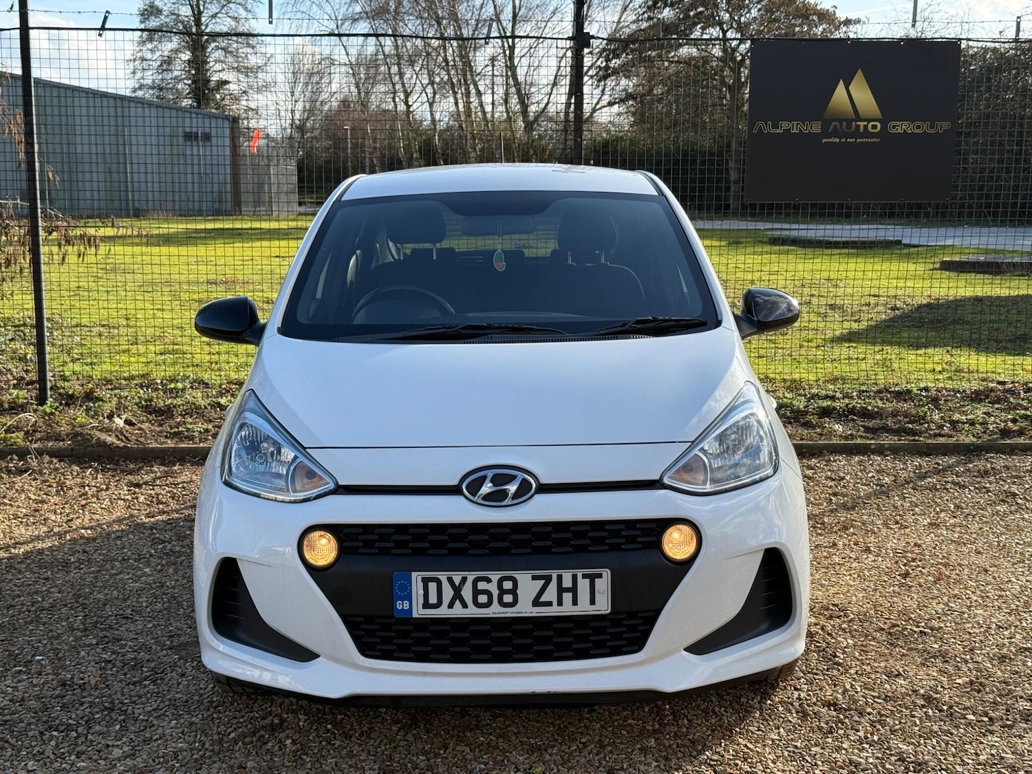 Used Hyundai i10 2018 for sale - 77637619: Photo 7