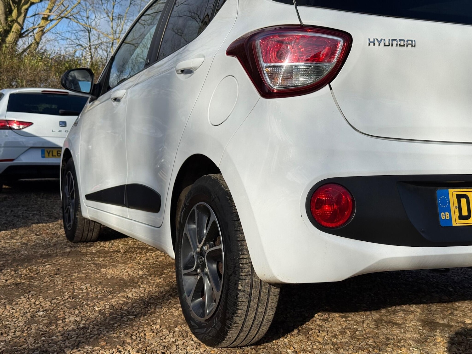 Used Hyundai i10 2018 for sale - 77637619: Photo 9