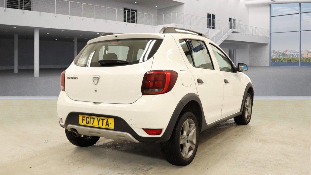 Used Dacia Sandero Stepway 2017 for sale - 77724127: Photo 7