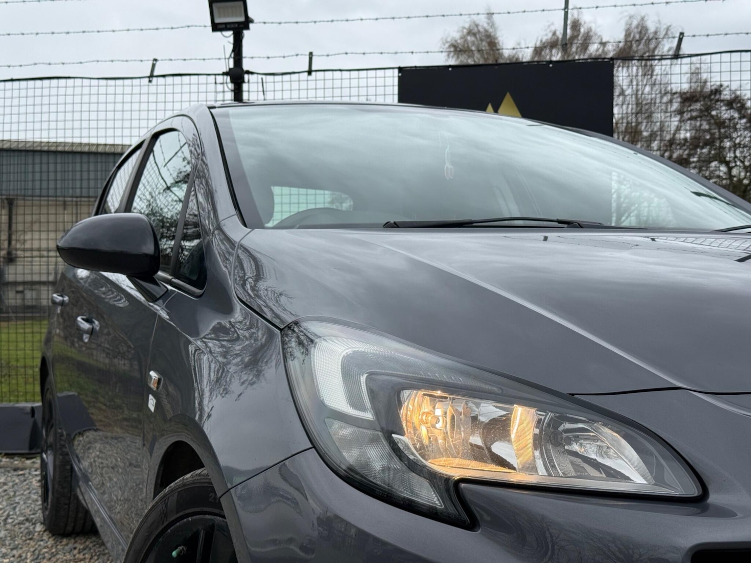 Used Vauxhall Corsa 2015 for sale - 78063076: Photo 4