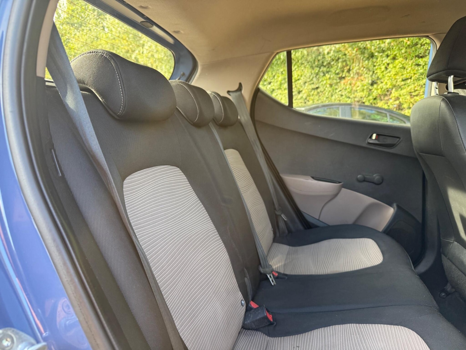 Used Hyundai i10 2015 for sale - 76020693: Photo 17