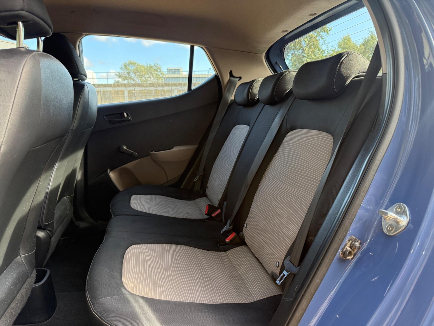 Used Hyundai i10 2015 for sale - 76020693: Photo 19