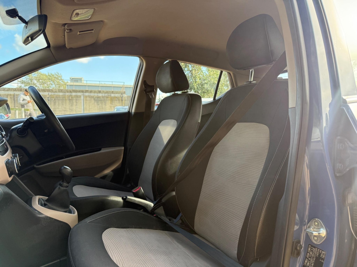 Used Hyundai i10 2015 for sale - 76020693: Photo 23