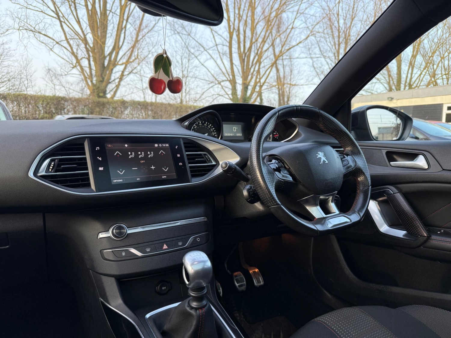 Used Peugeot 308 2018 for sale - 78063067: Photo 26