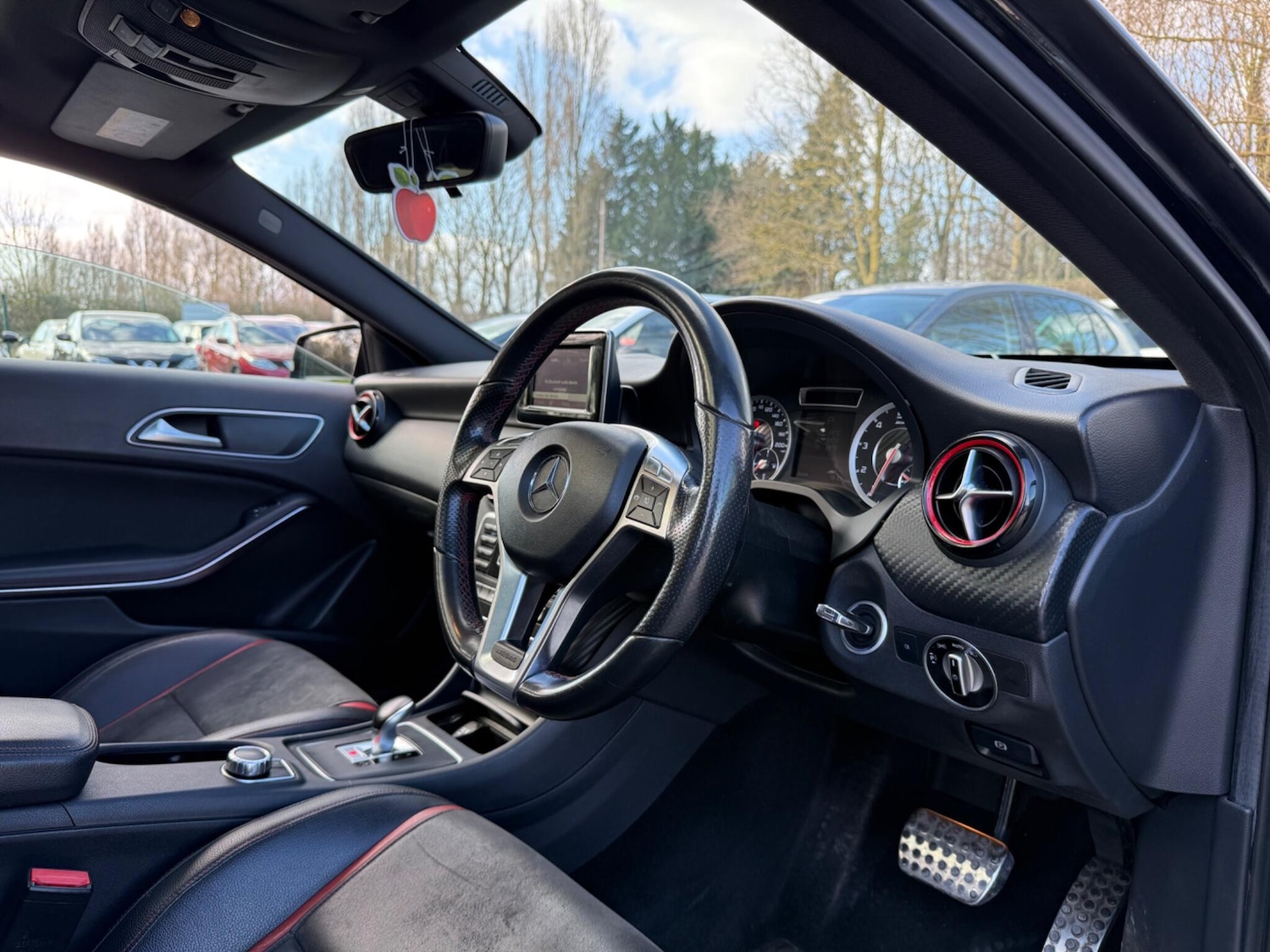 Used Mercedes-Benz A-Class 2015 for sale - 77839117: Photo 11