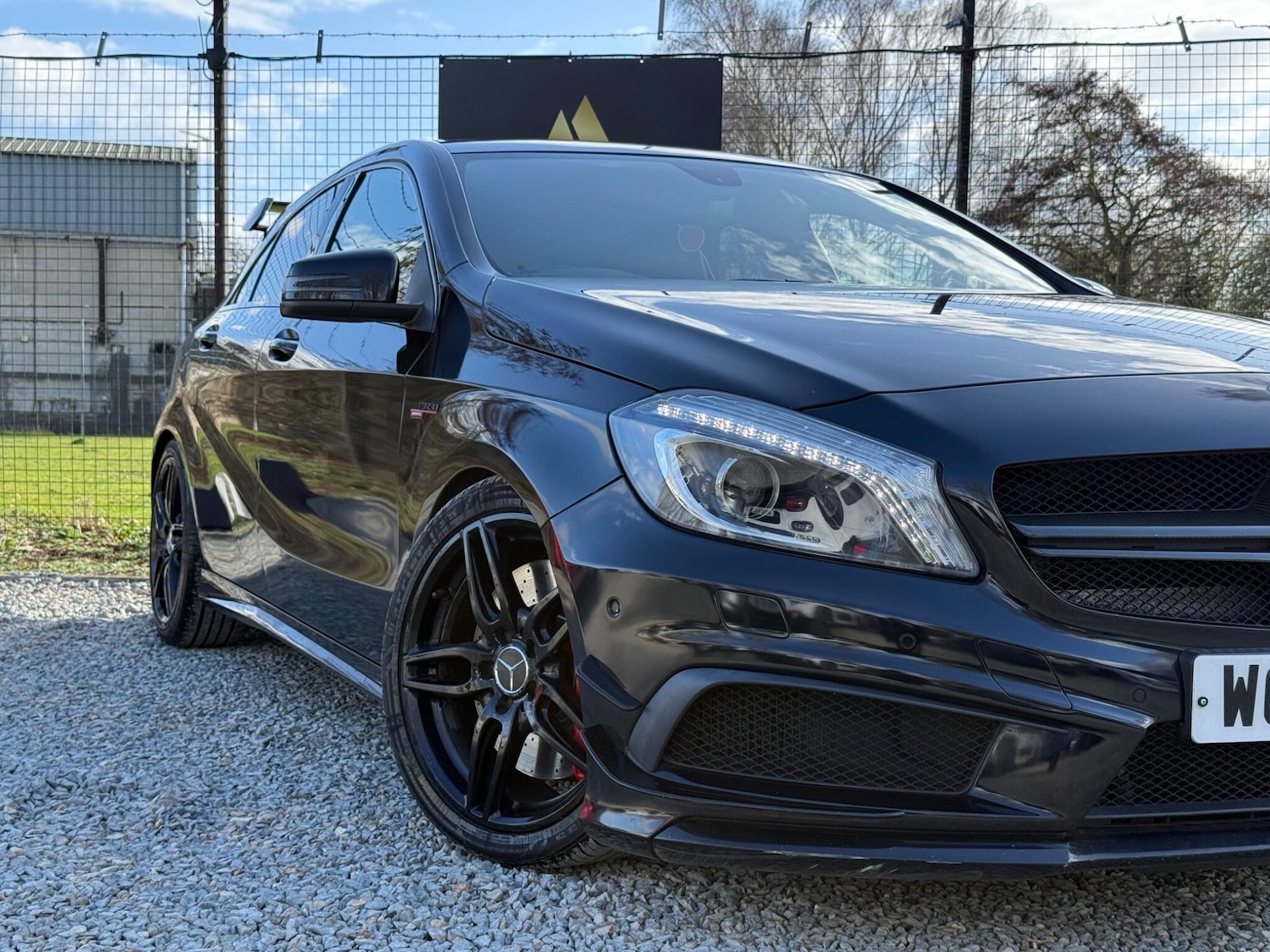Used Mercedes-Benz A-Class 2015 for sale - 77839117: Photo 2