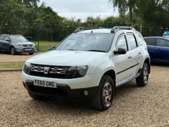 Used Dacia Duster 2015 for sale - 74965204: Photo