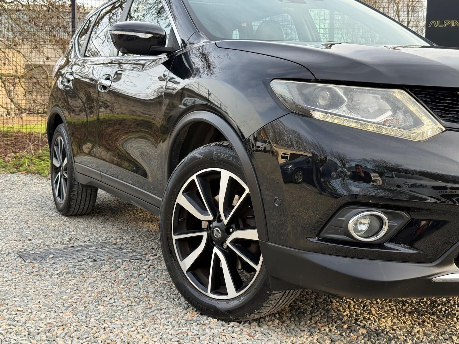 Used Nissan X-Trail for sale - 77958375: Photo 2