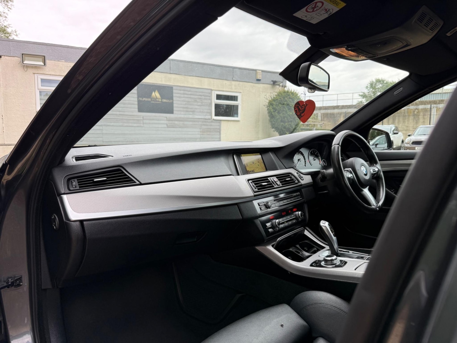 Used BMW 5 Series 2015 for sale - 76528107: Photo 13