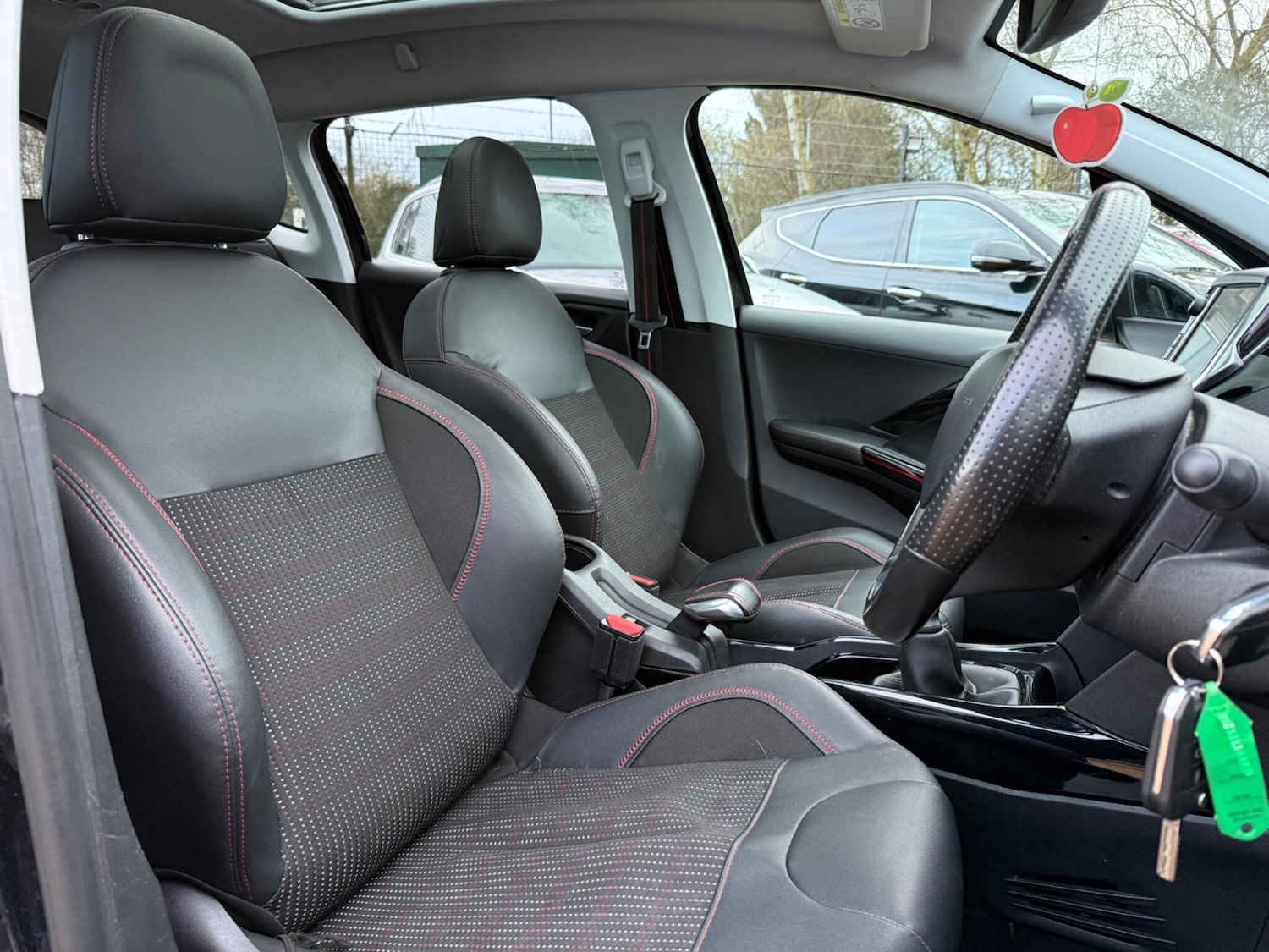 Used Peugeot 2008 2017 for sale - 77395824: Photo 12