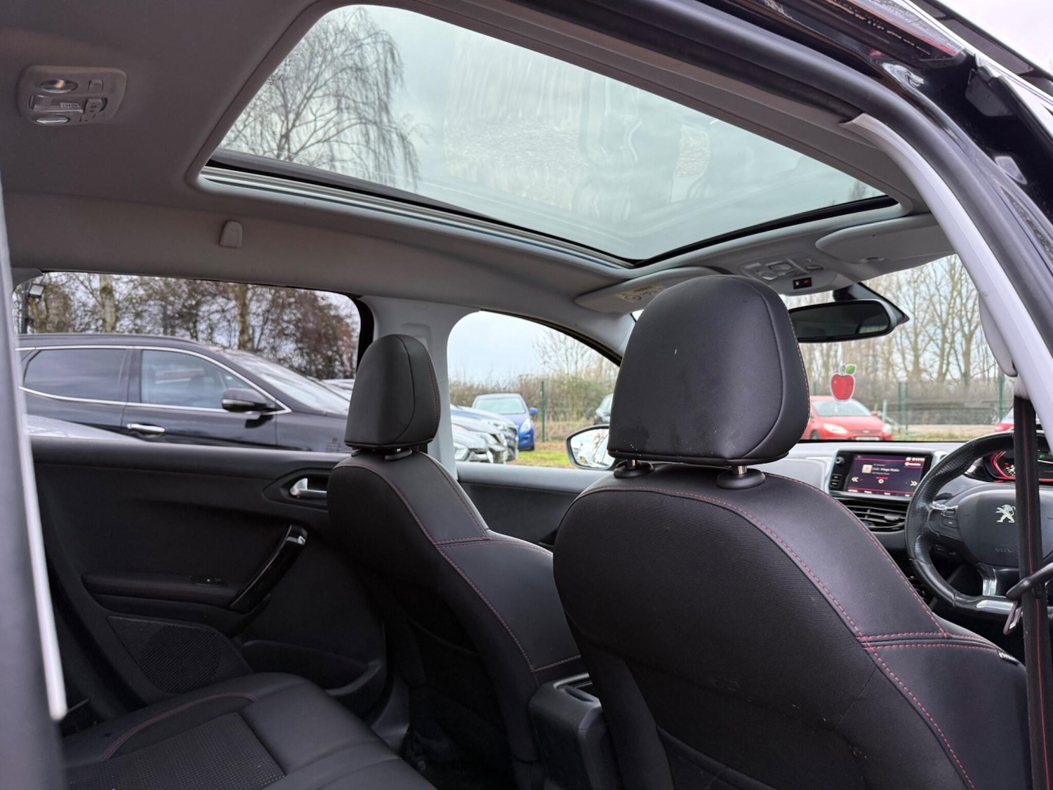 Used Peugeot 2008 2017 for sale - 77395824: Photo 17