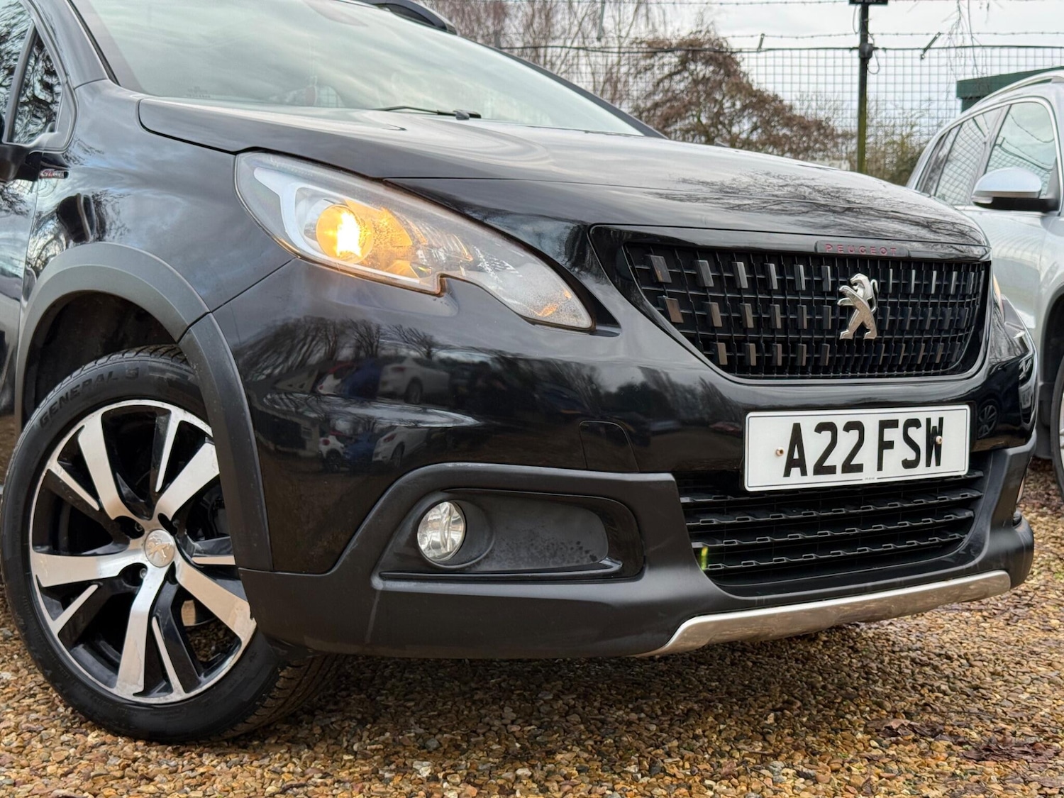 Used Peugeot 2008 2017 for sale - 77395824: Photo 3
