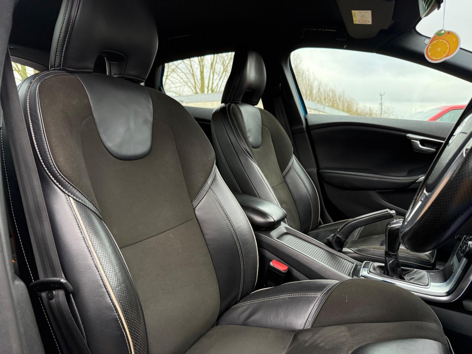 Used Volvo V40 2015 for sale - 77456578: Photo 18