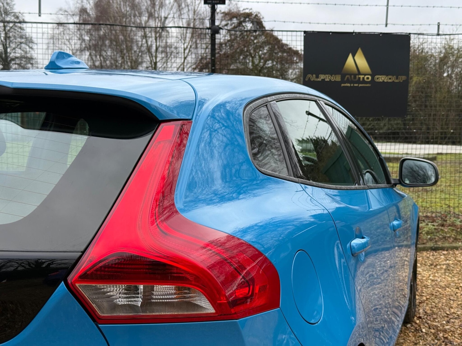 Used Volvo V40 2015 for sale - 77456578: Photo 35