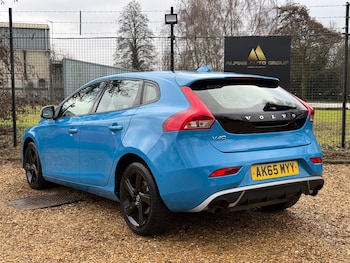 Used Volvo V40 2015 for sale - 77456578: Photo