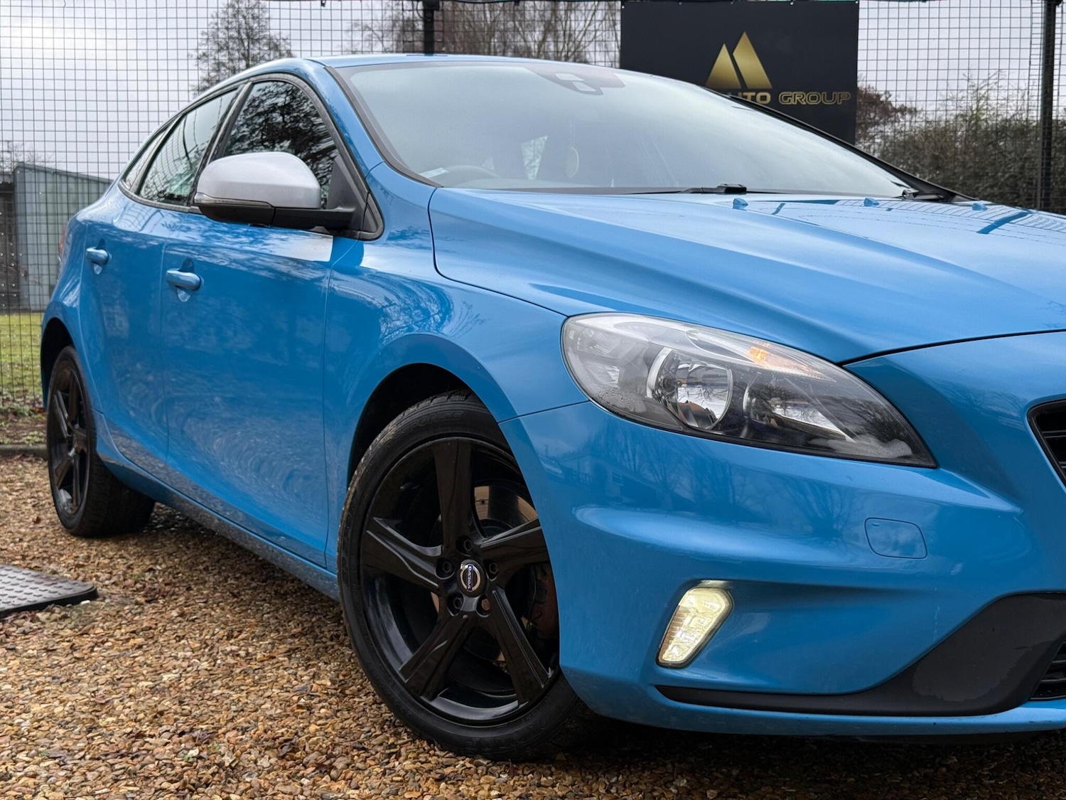 Used Volvo V40 2015 for sale - 77456578: Photo 5