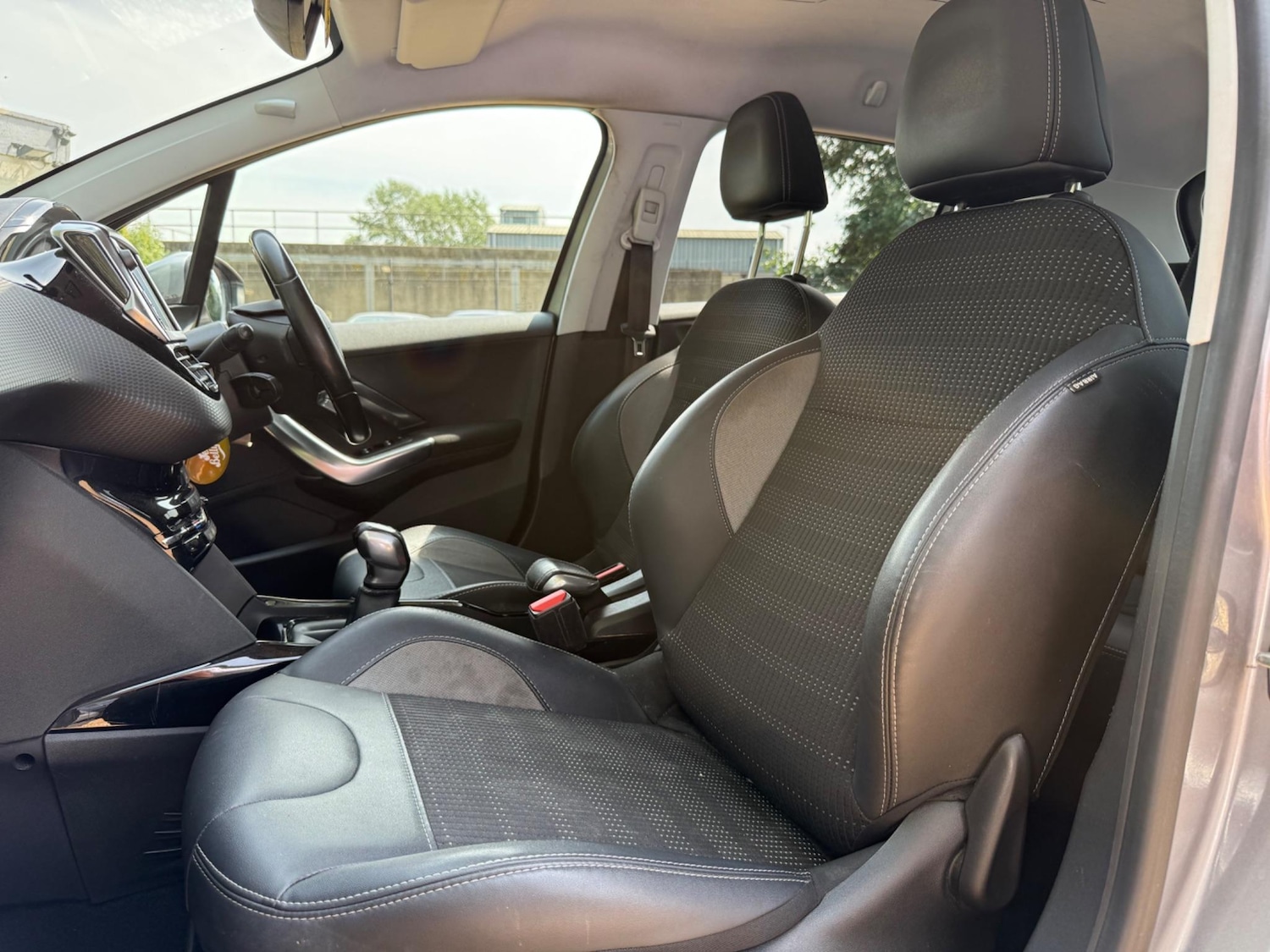Used Peugeot 2008 2019 for sale - 76348787: Photo 27