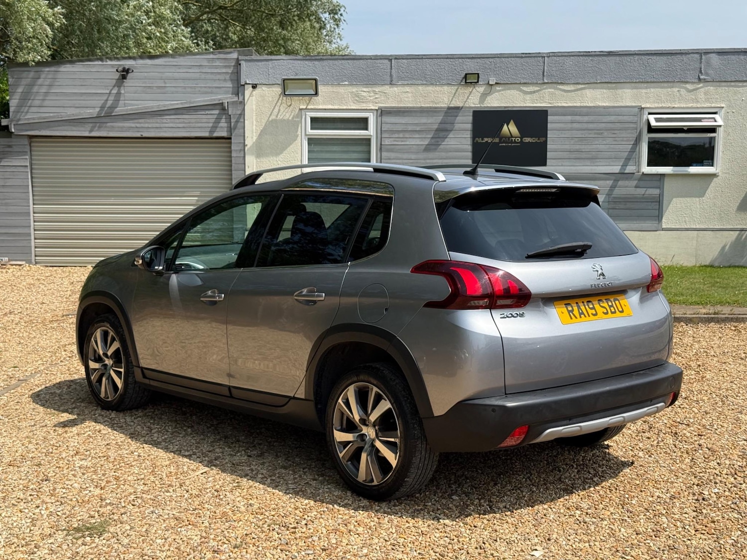 Used Peugeot 2008 2019 for sale - 76348787: Photo 4