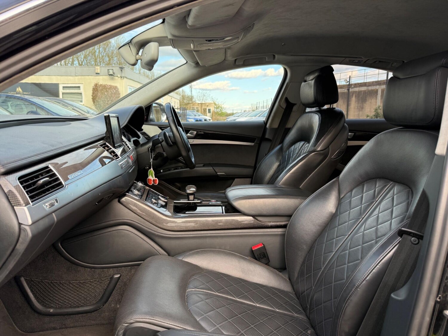 Used Audi A8 2014 for sale - 78034063: Photo 32